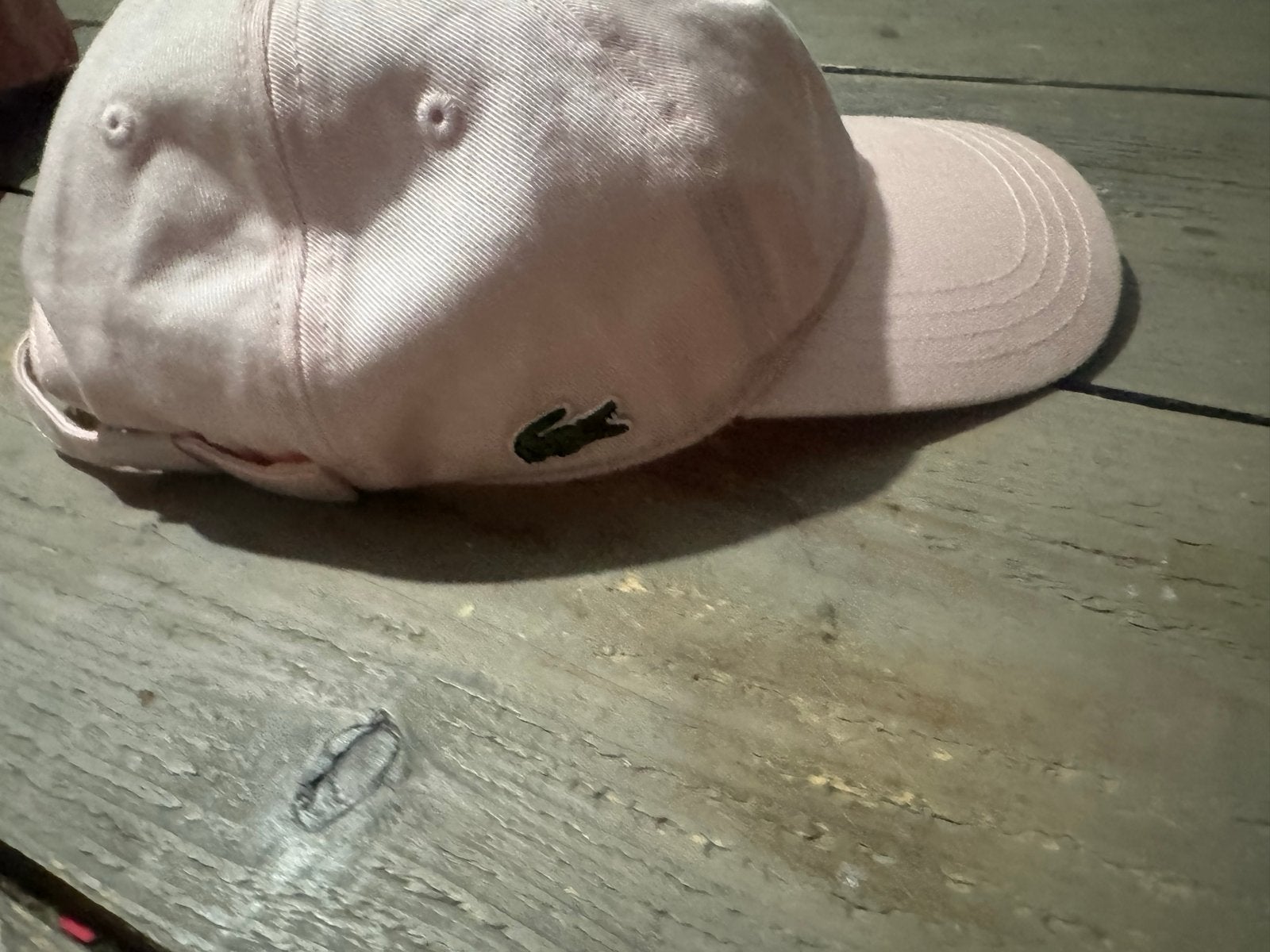 Lacoste pet roze - Zo goed als nieuw, Kleding | Dames, Ophalen of Verzenden, Zo goed als nieuw, One size fits all, Pet