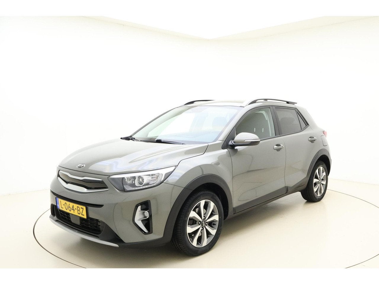 Kia Stonic 1.0 T-GDi 100pk MHEV Dynamic Plus Line | Kia Gara, Voorwielaandrijving, Gebruikt, 49 €/maand, Origineel Nederlands