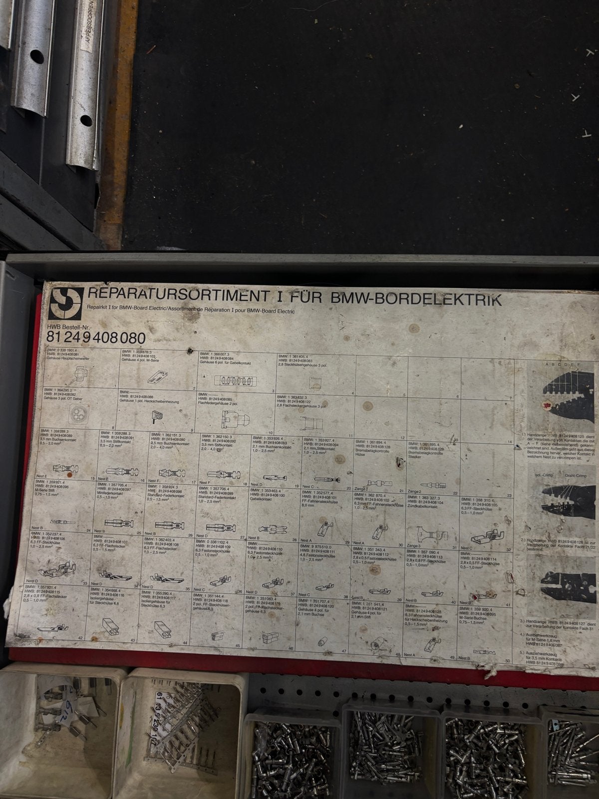 BMW originele stekkerpinnen en stekkerhulzen assortiment., Ophalen, Gebruikt
