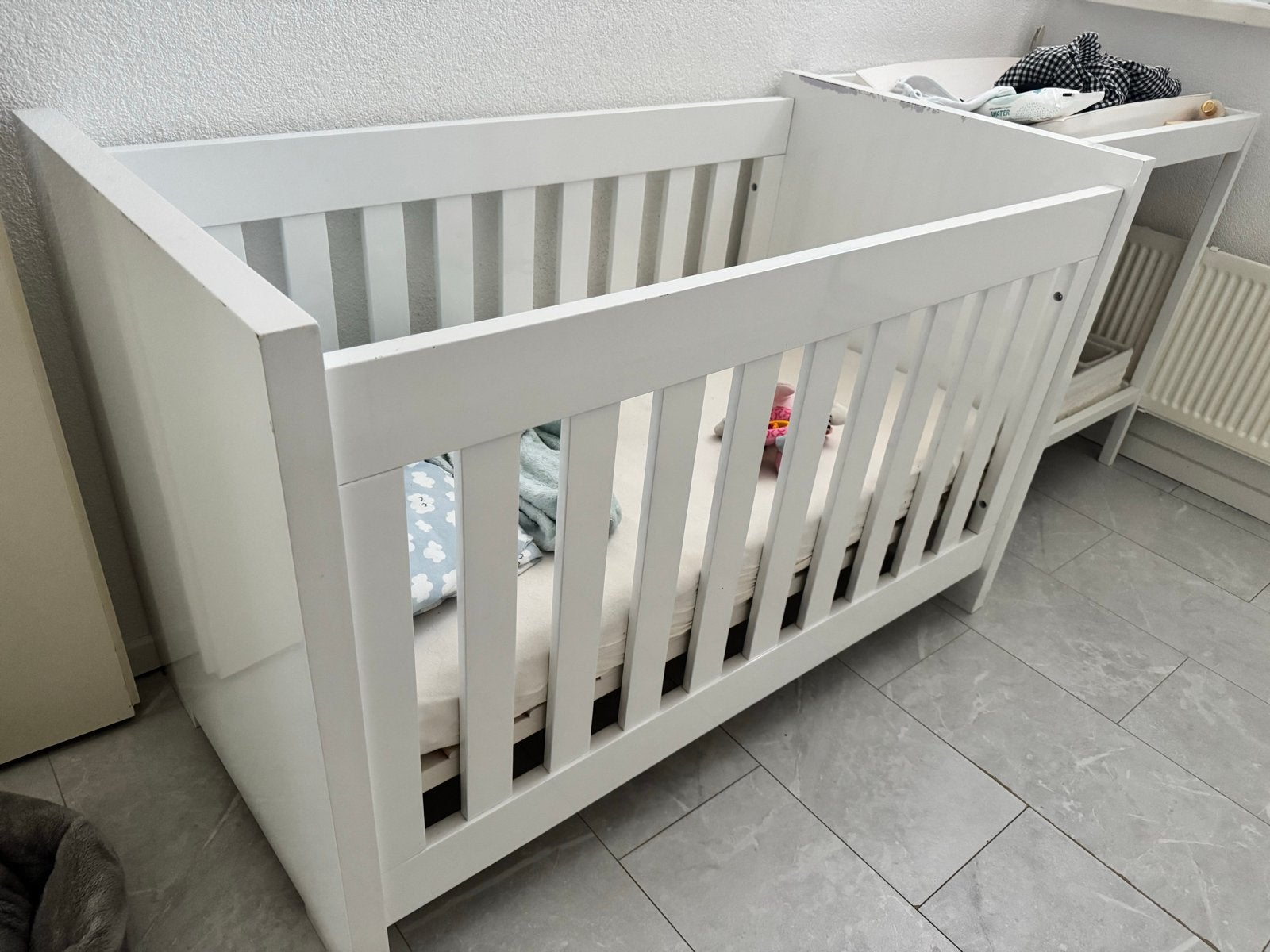 Wit Ledikant met Commode - Complete Babykamer, Ophalen, Gebruikt, Ledikant