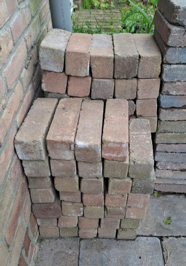 Restpartij waalformaat klinkers en getrommelde terrastegels, Tuin en Terras, Tegels en Klinkers, Ophalen, Nieuw, Beton, Klinkers