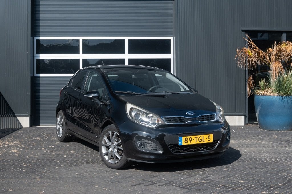 Kia Rio 1.2 CVVT Plus Pack (bj 2012), Auto's, 21 km/l, Euro 5, 4 cilinders, Zwart