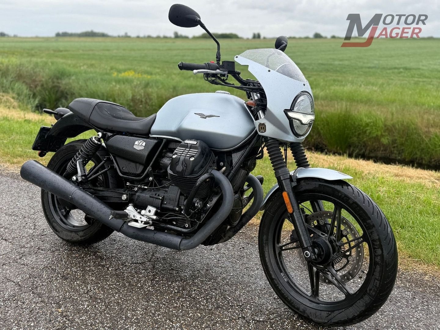 MOTO GUZZI V 7 STONE 850 CORSA - Nieuwe model IV - ( V7 ), Motoren, Motoren | Moto Guzzi, Bedrijf, Toermotor, 2 cilinders, Motorrijbewijs A