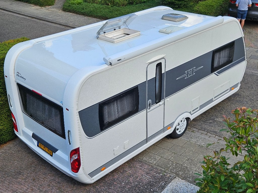 Te koop Hobby caravan 540UL Excellent 2015, Kachel, Rondzit, Hobby, Particulier
