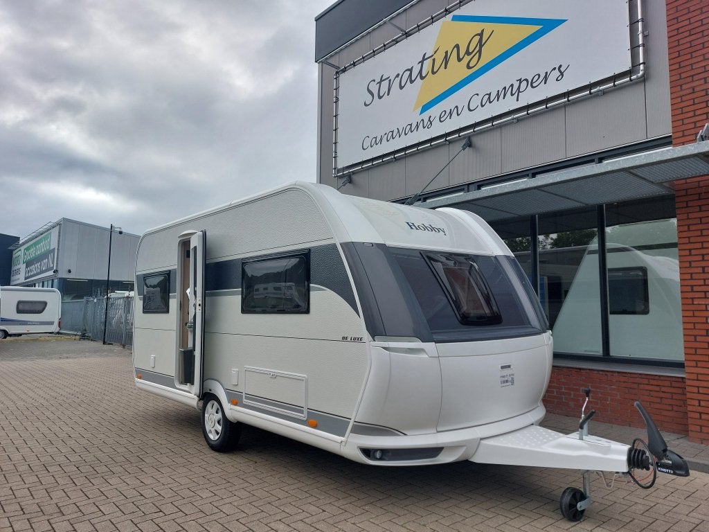 Hobby De Luxe 460 UFE NIEUW BINNEN MODEL 2026!!, Schokbreker, Rondzit, Hobby, Bedrijf