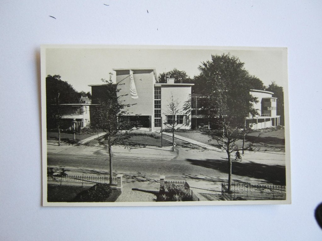 Ansichtkaarten Nederland, TC 9-25 Hilversum, A.V.R.O. Studio, Verzamelen, Ophalen of Verzenden, 1940 tot 1960, Ongelopen, Noord-Holland
