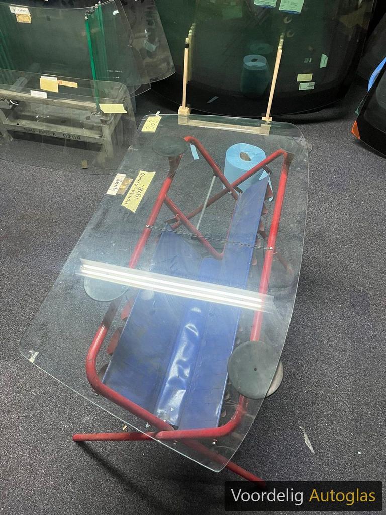 HONDA ACCORD 78 - 82 SED VOORRUIT HELDER, Honda, -, -, Nieuw