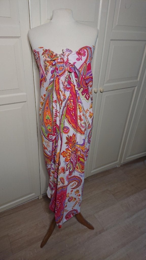 Diverse pareo sarong hamamtowel extra breed maat 50/52/54/56, Ophalen of Verzenden, Zo goed als nieuw, Overige typen