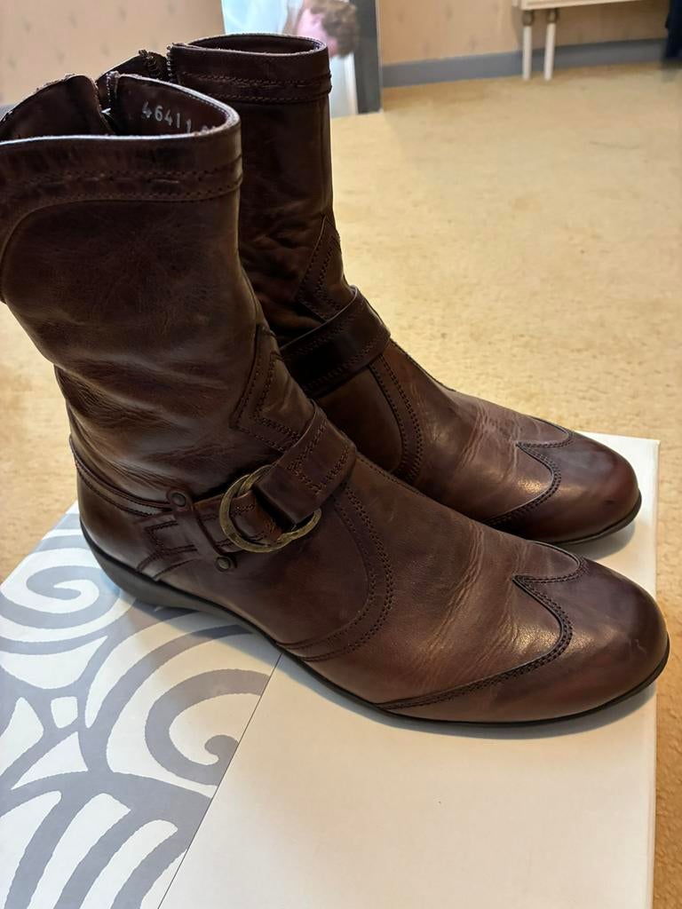 136 Nieuwe laarsjes van Footnotes in maat 39 bruin leer, Kleding | Dames, Schoenen, Bruin, Verzenden, Lage of Enkellaarzen, Nieuw
