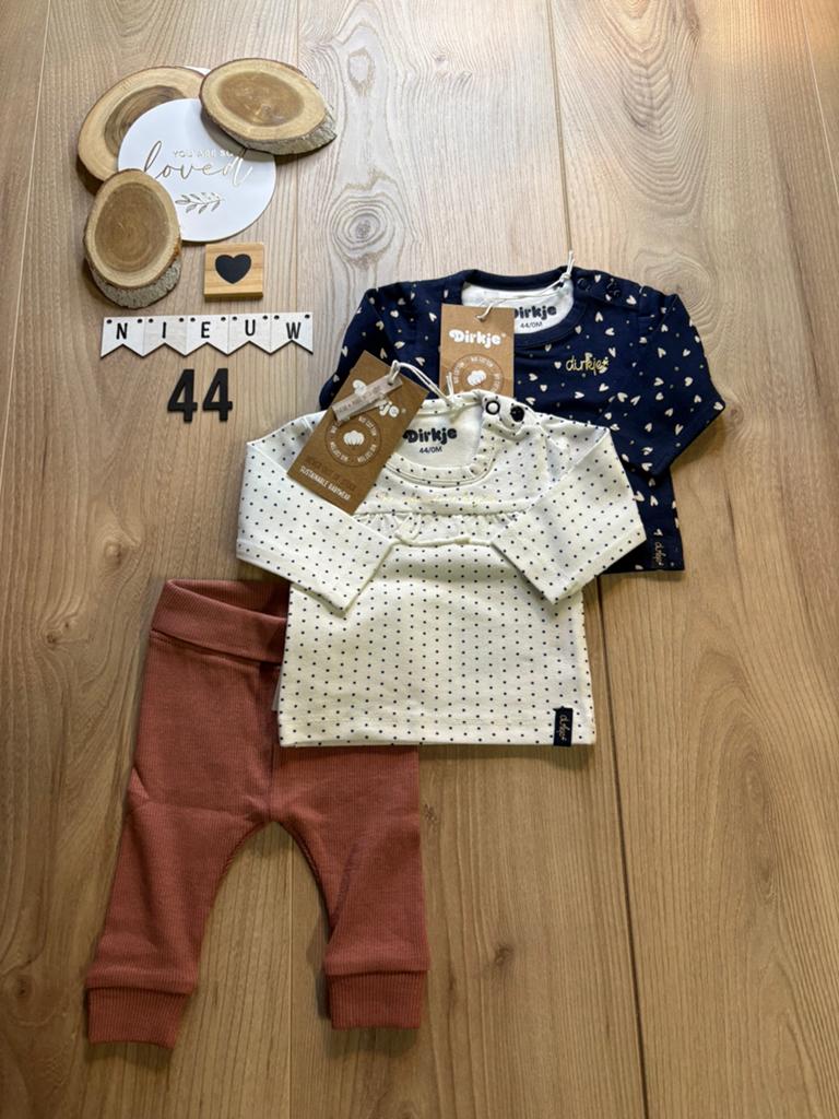 Baby meisje setje 2x dirkje shirtjes, hema broekje maat 44, Kinderen en Baby's, Babykleding | Prematuur, Ophalen of Verzenden