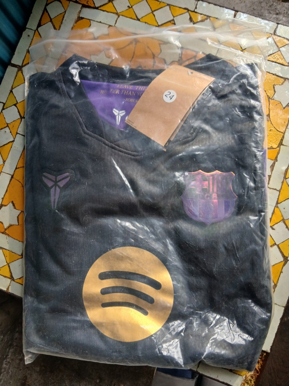 PARTIJVERKOOP 450 Stuks Kinder Voetbalshirts met Broekje- Le, Ophalen, Nieuw, Diverse, Jongen of Meisje