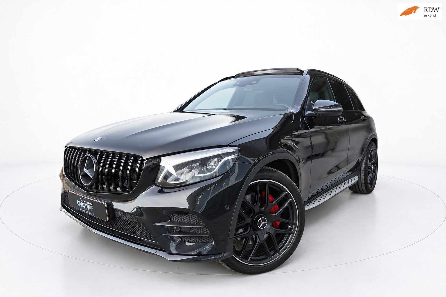 Mercedes-Benz GLC-klasse 250 4MATIC AMG NIGHT PANO SFEER, Dealer onderhouden, Gebruikt, 4 cilinders, Zwart