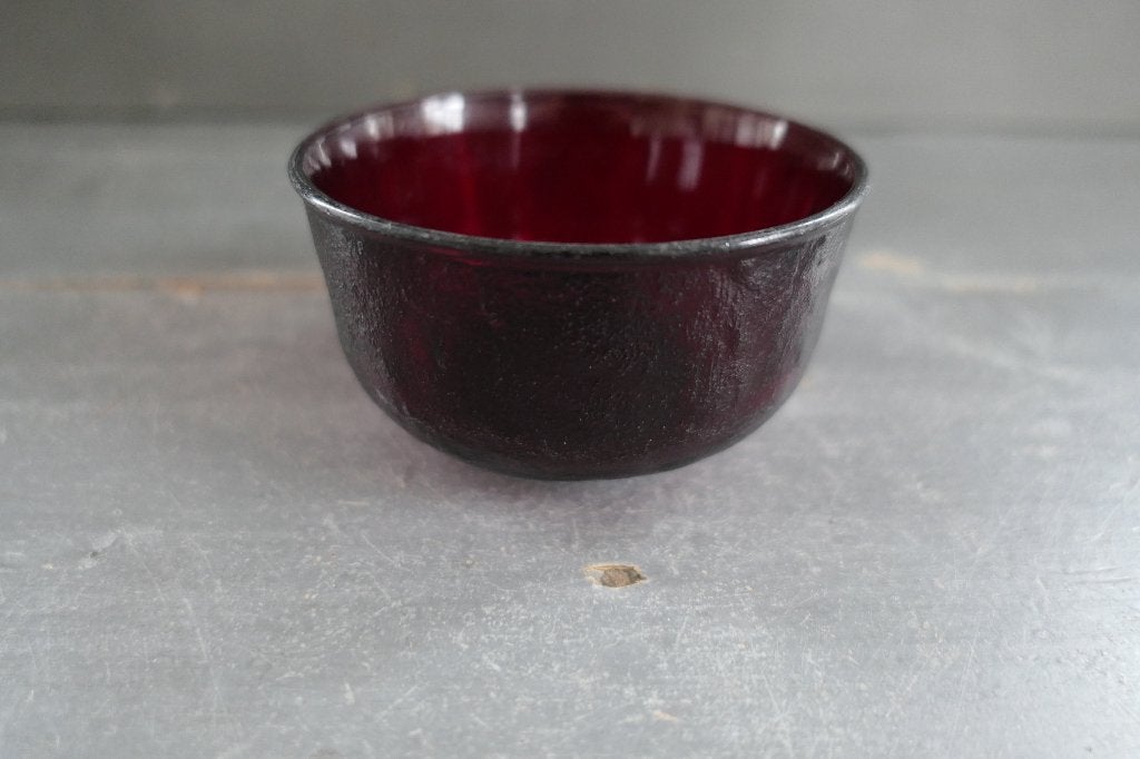 Vintage Arcoroc schaaltje Sierra Rubis, Verzenden, Zo goed als nieuw, Glas, Schaal of Schalen