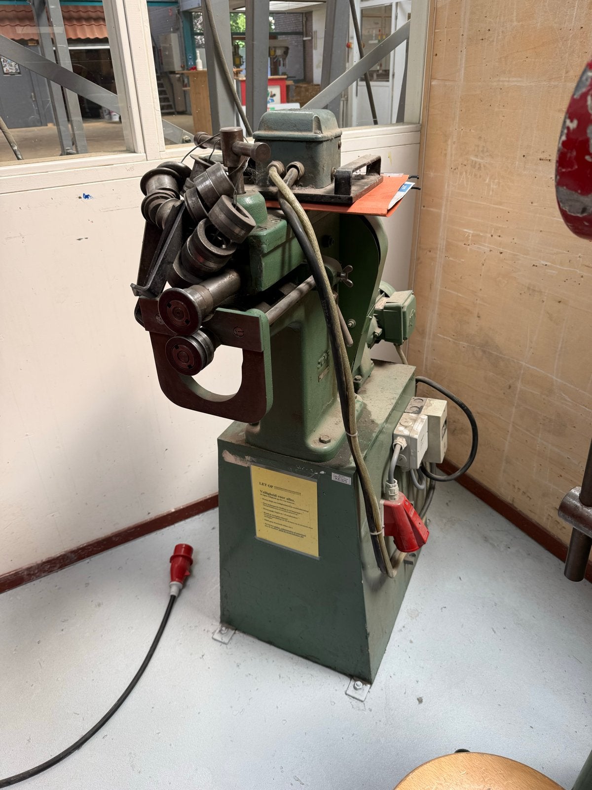 Plaatwalsmachine / Walsmachine/schuurmacheine, Ophalen