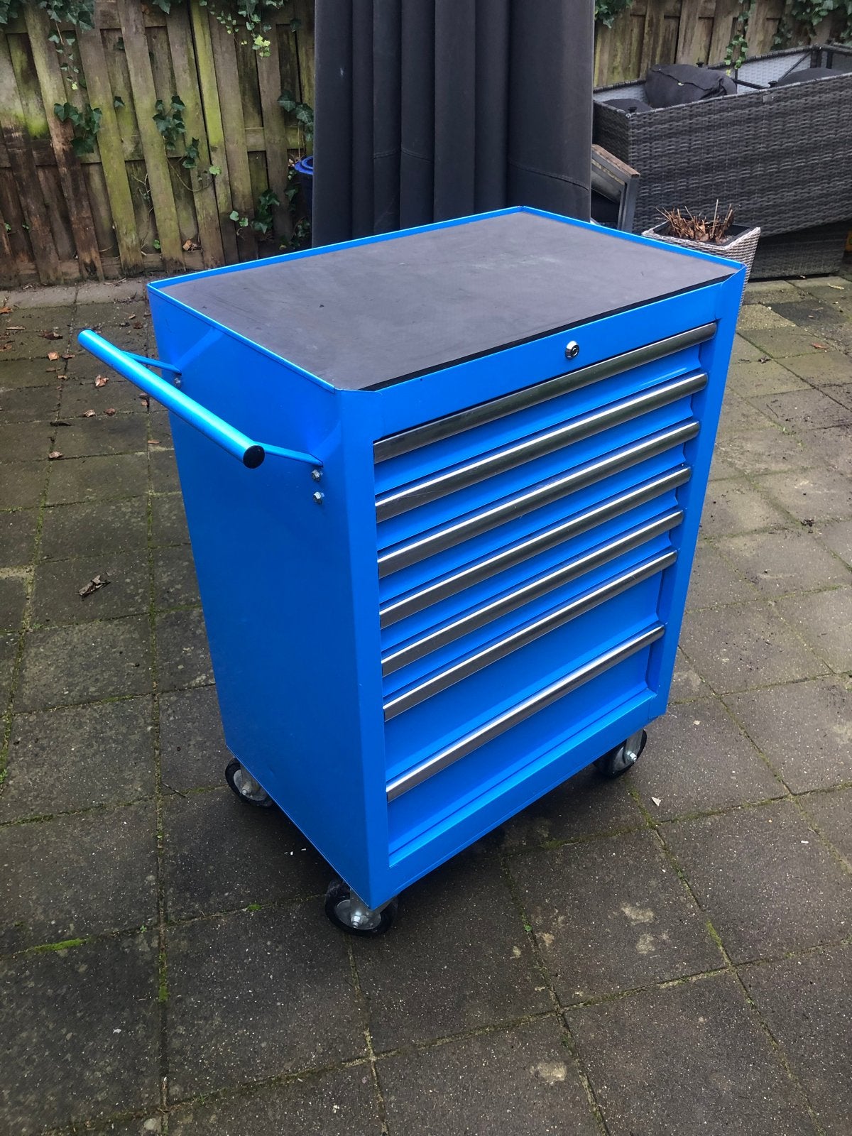 Verrijdbare gereedschapskar, Ophalen, Zo goed als nieuw