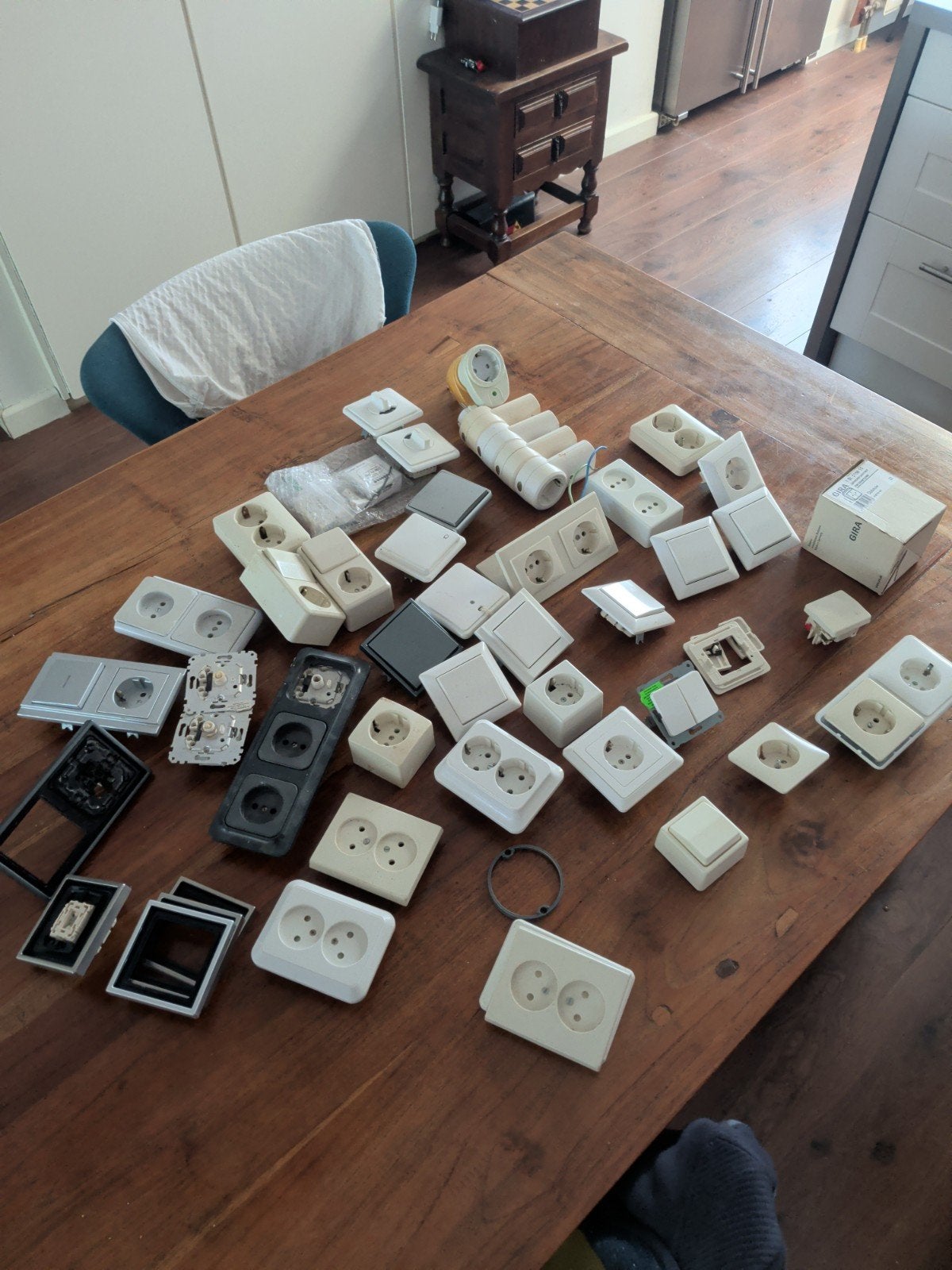 stopcontacten, schakelaars, dimmers, Ophalen of Verzenden, Stopcontact