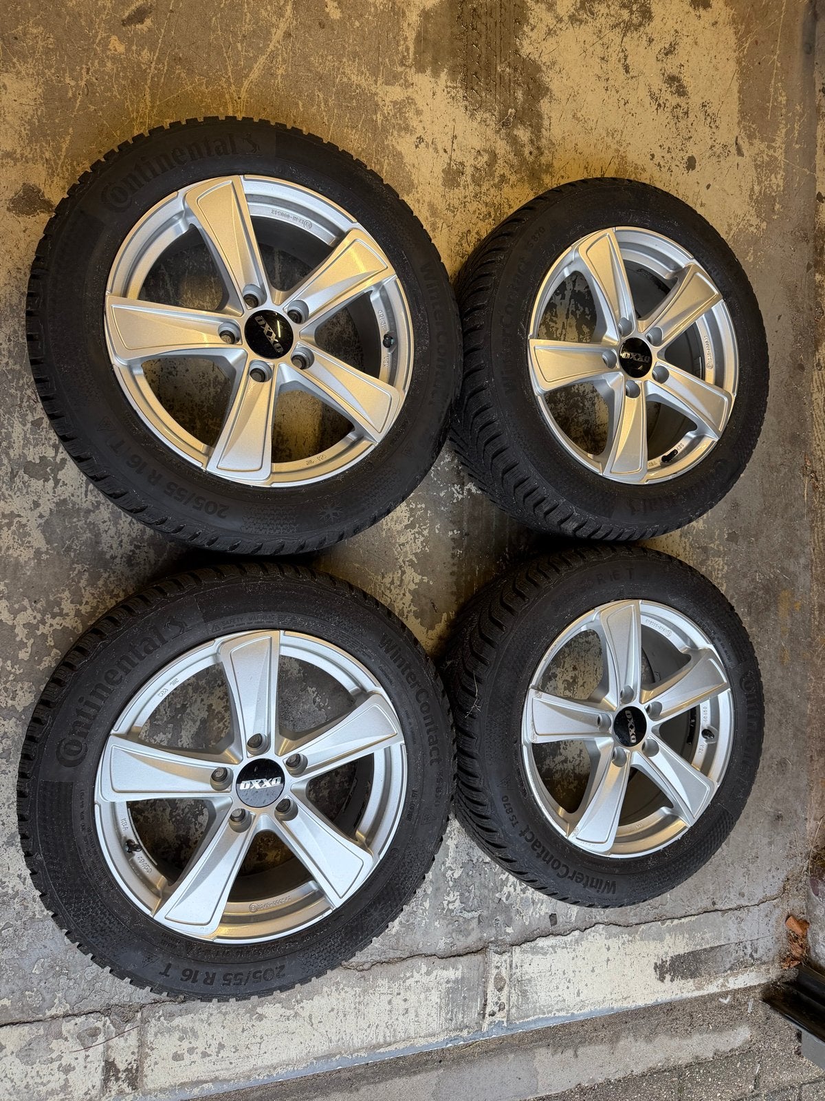 Winterbanden met velgen 350€- Continental 205/55 R16, Gebruikt, 16 inch, Banden en Velgen, Personenwagen
