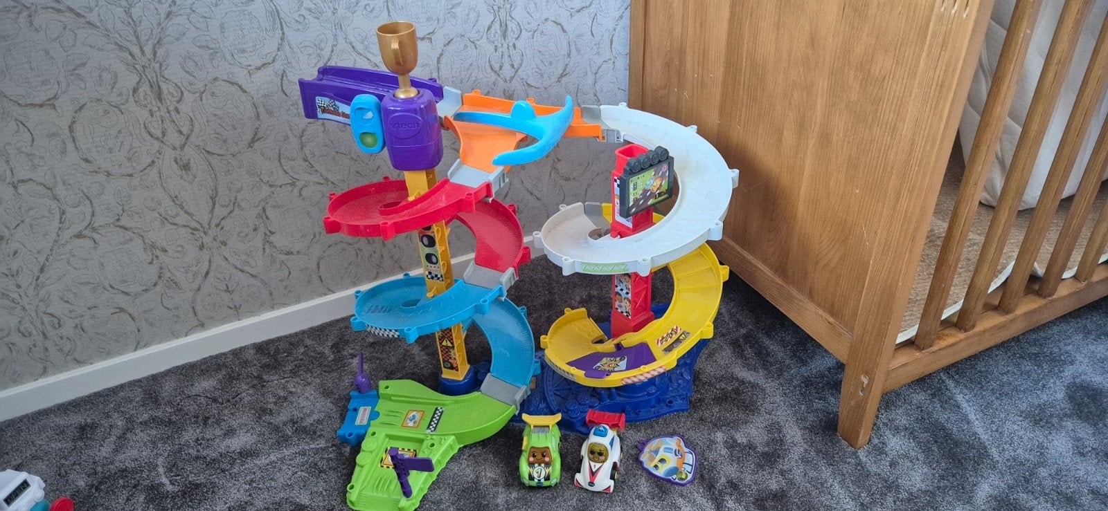 VTech Toet Toet Auto's Tornado Stuntpark met 2 auto's, Ophalen, Gebruikt