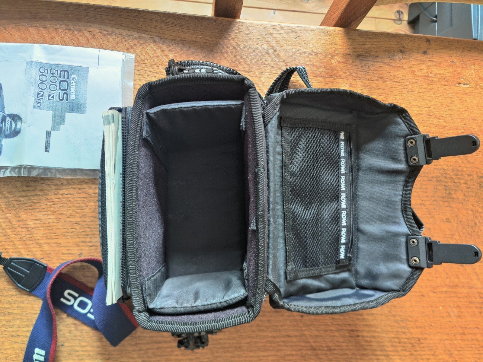 Foto 9 van Canon EOS 500 spiegelreflexcamera met lens en tas