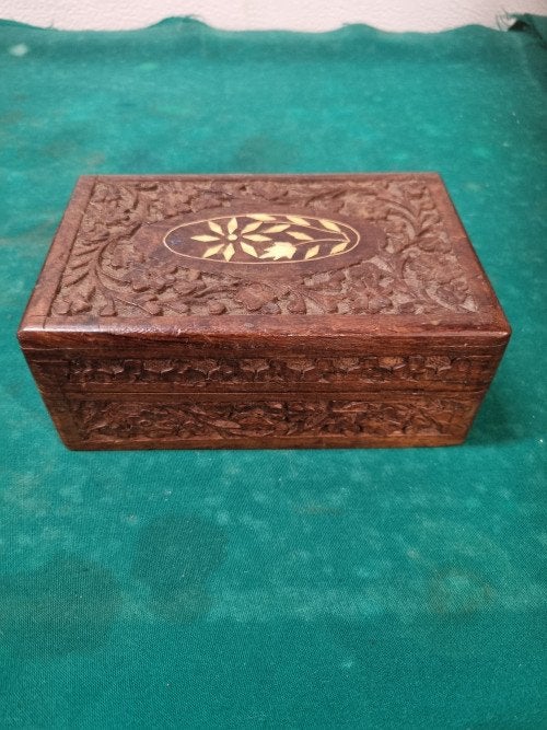 kistje van bewerkt hout vintage, Antiek en Kunst, Curiosa en Brocante, Ophalen of Verzenden