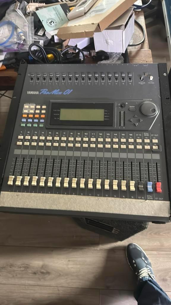 Yamaha ProMix 01 mengpaneel, Muziek en Instrumenten, Ophalen, Gebruikt, 10 tot 20 kanalen, Microfooningang