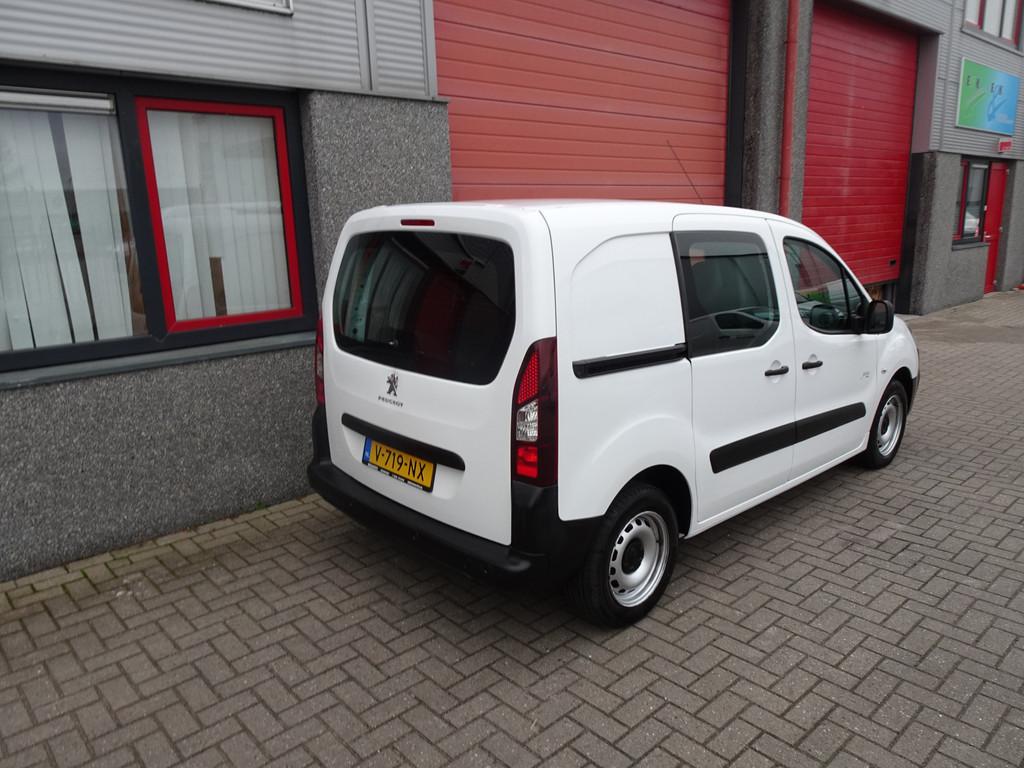 Peugeot Partner 120 1.6 BlueHDi 100 L1 Premium S&S airco, 101 pk, Gebruikt, Euro 6, 4 cilinders