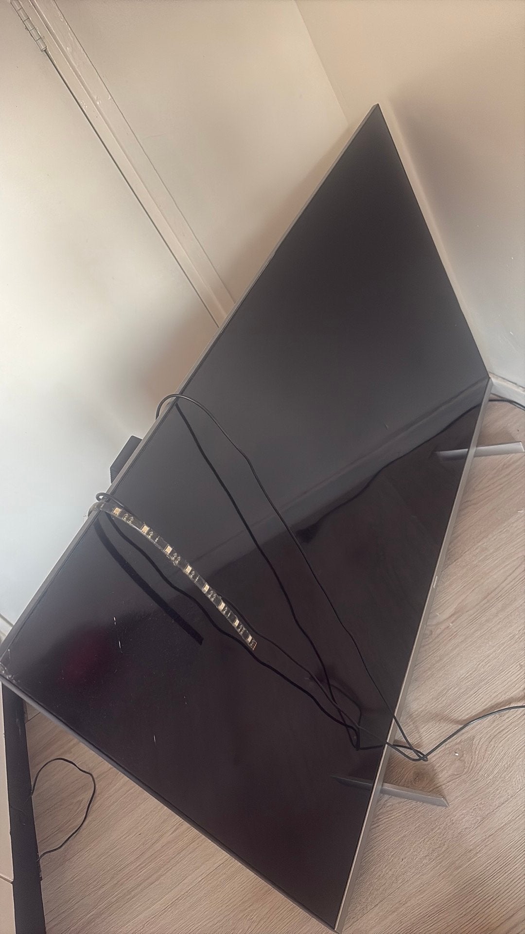 Kapotte philips tv, Ophalen, Zo goed als nieuw