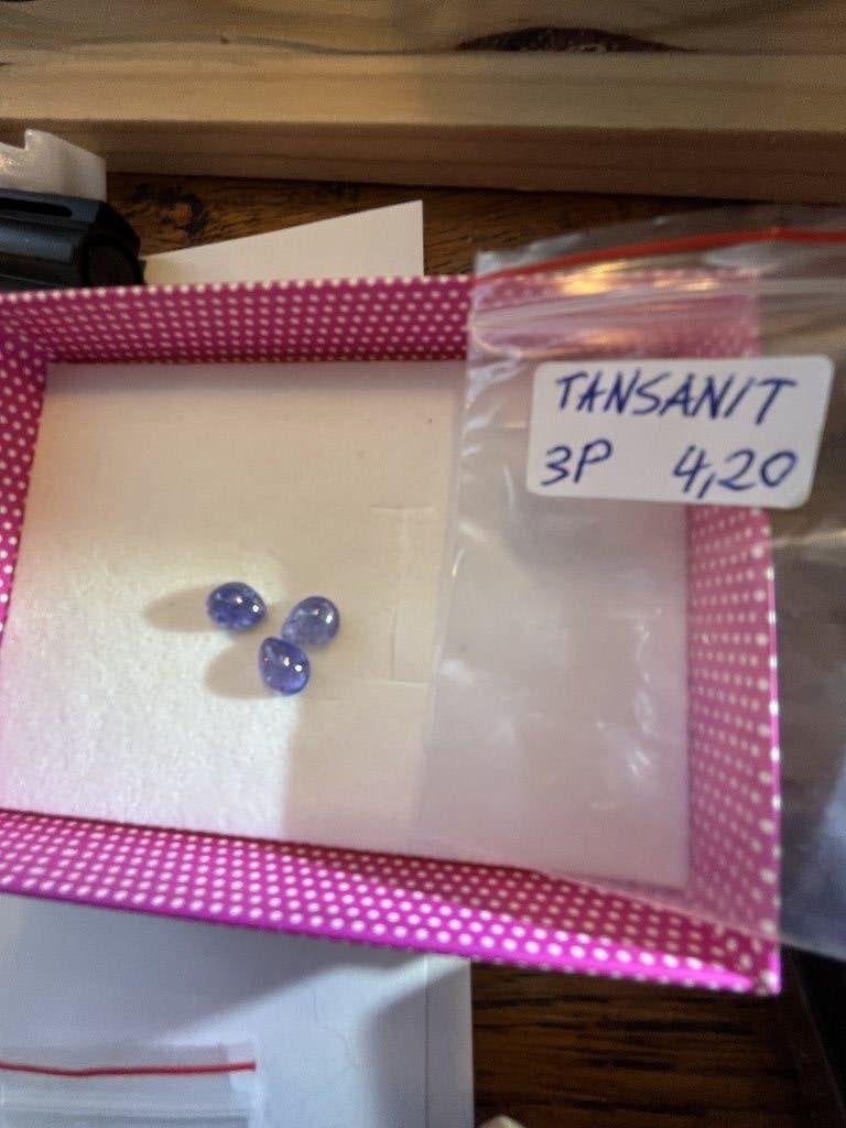 3 stuks Tanzanite 4,20 ct, Sieraden, Tassen en Uiterlijk, Ophalen of Verzenden, Nieuw