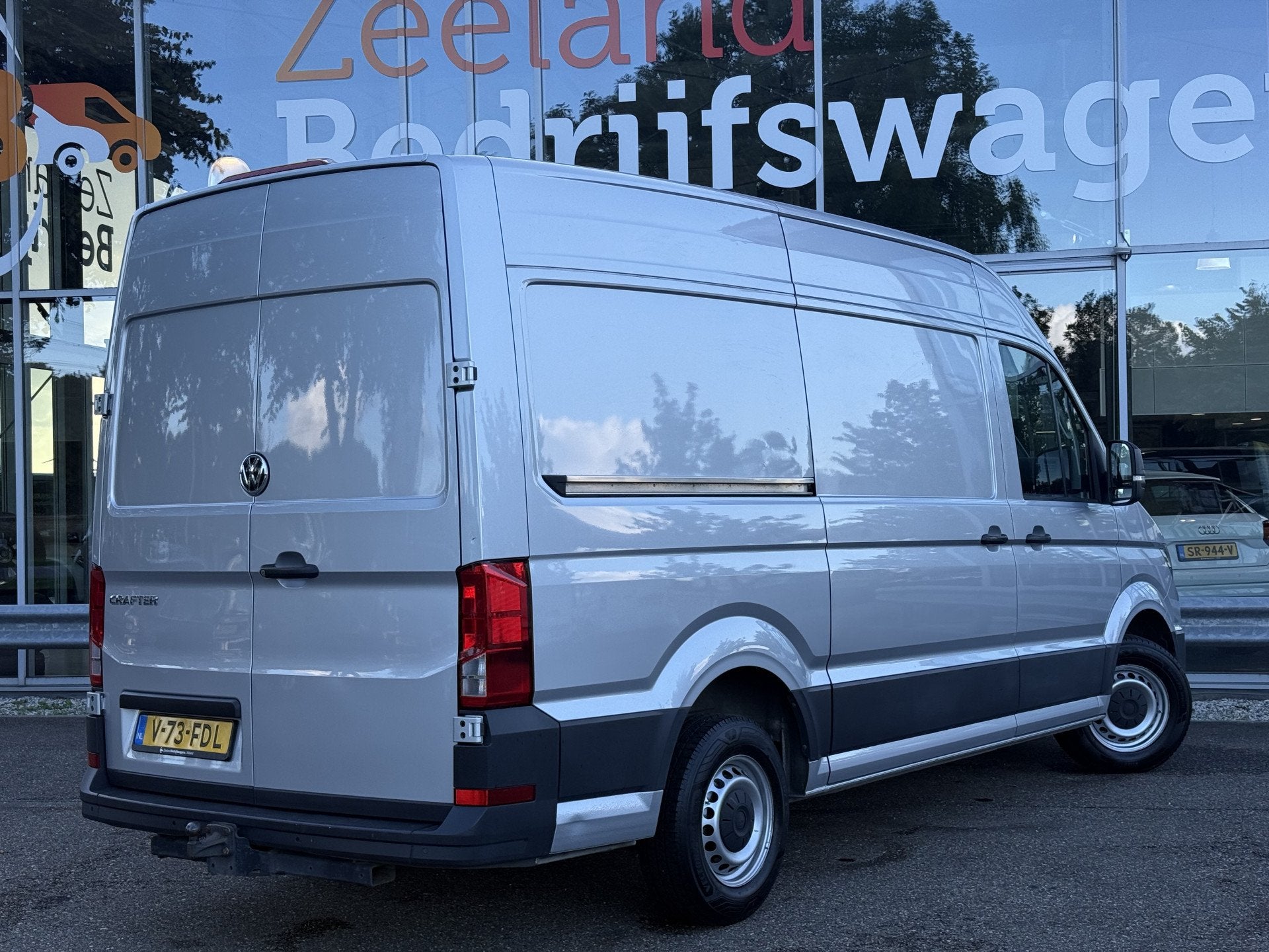 Volkswagen Crafter 35 2.0 TDI 140PK L3H3 | PDC | Airco | Tre, Auto's, 13 km/l, Gebruikt, Euro 6, 4 cilinders