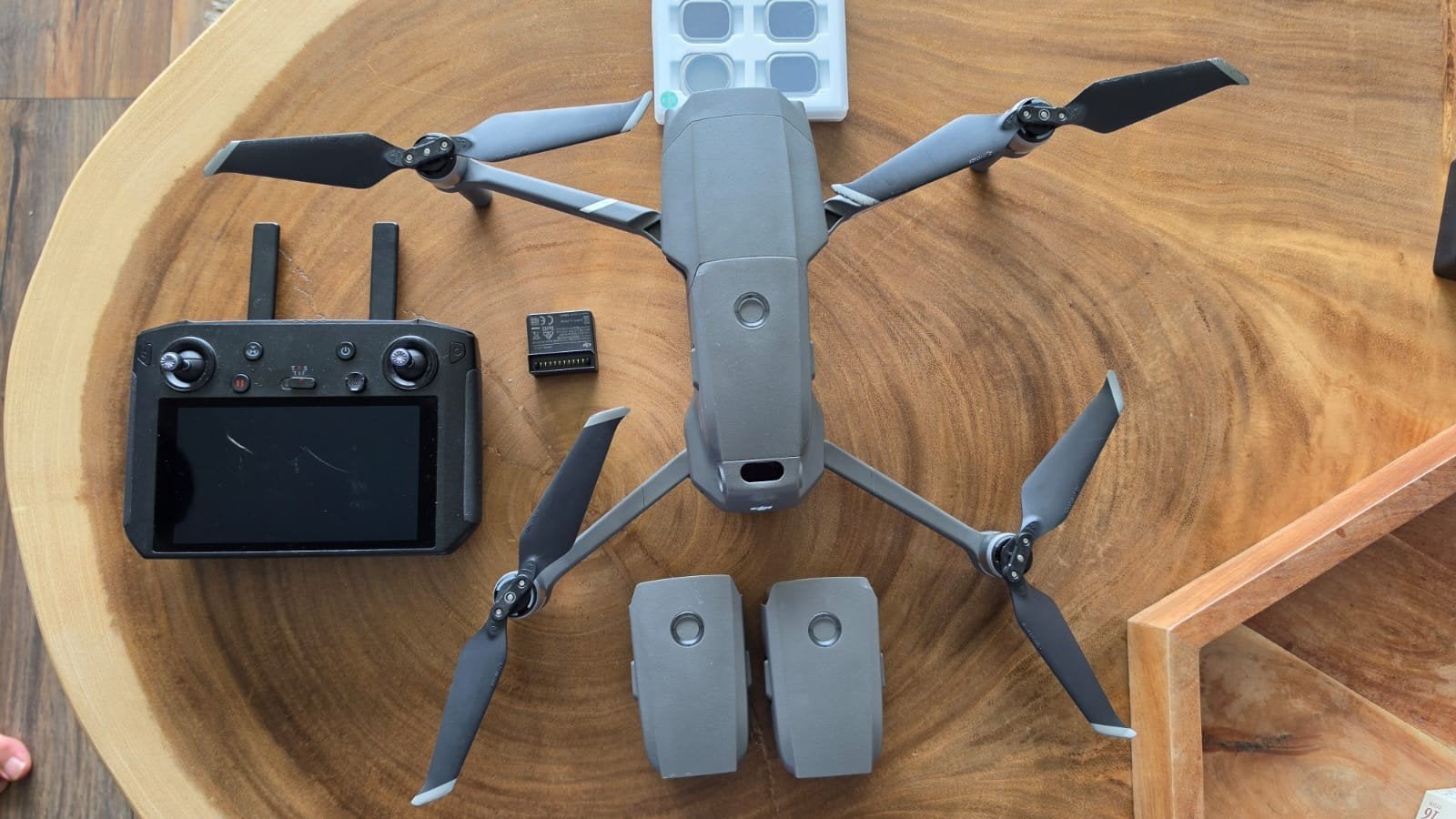 dji mavic 2 pro fly more combo, 30 tot 45 minuten, Cameradrone, 5 tot 10 kilometer, Zo goed als nieuw
