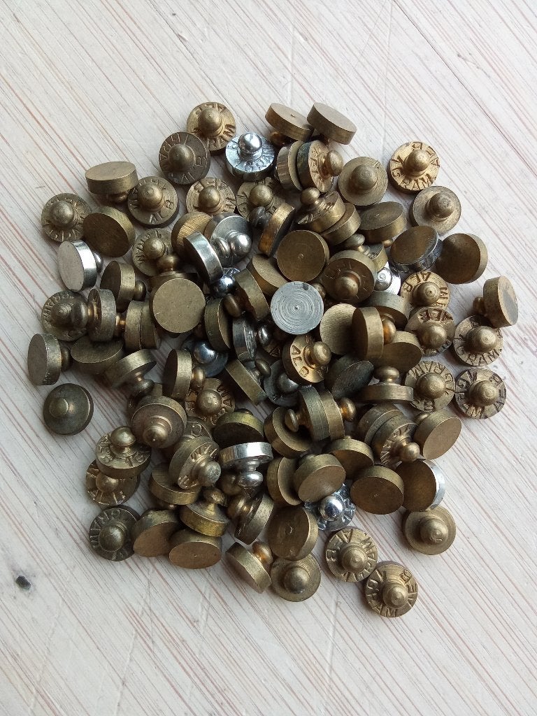 Weegschaal gewichten van 1 gram en 2 gram., Ophalen of Verzenden