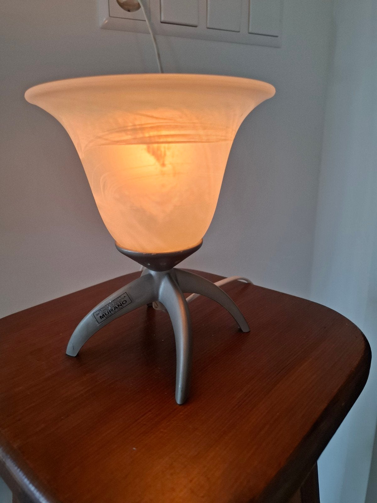 Murano Tafellamp - Uniek Design met Melkglas Kap, Huis en Inrichting, Lampen | Tafellampen, Overige merken, E14 (klein), Wit, Ophalen of Verzenden