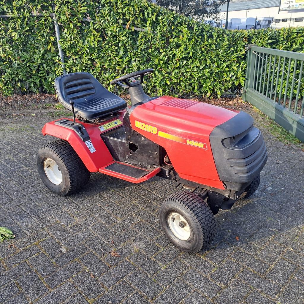 Wizard 145H 42 mini Tractor, Ophalen, Gebruikt