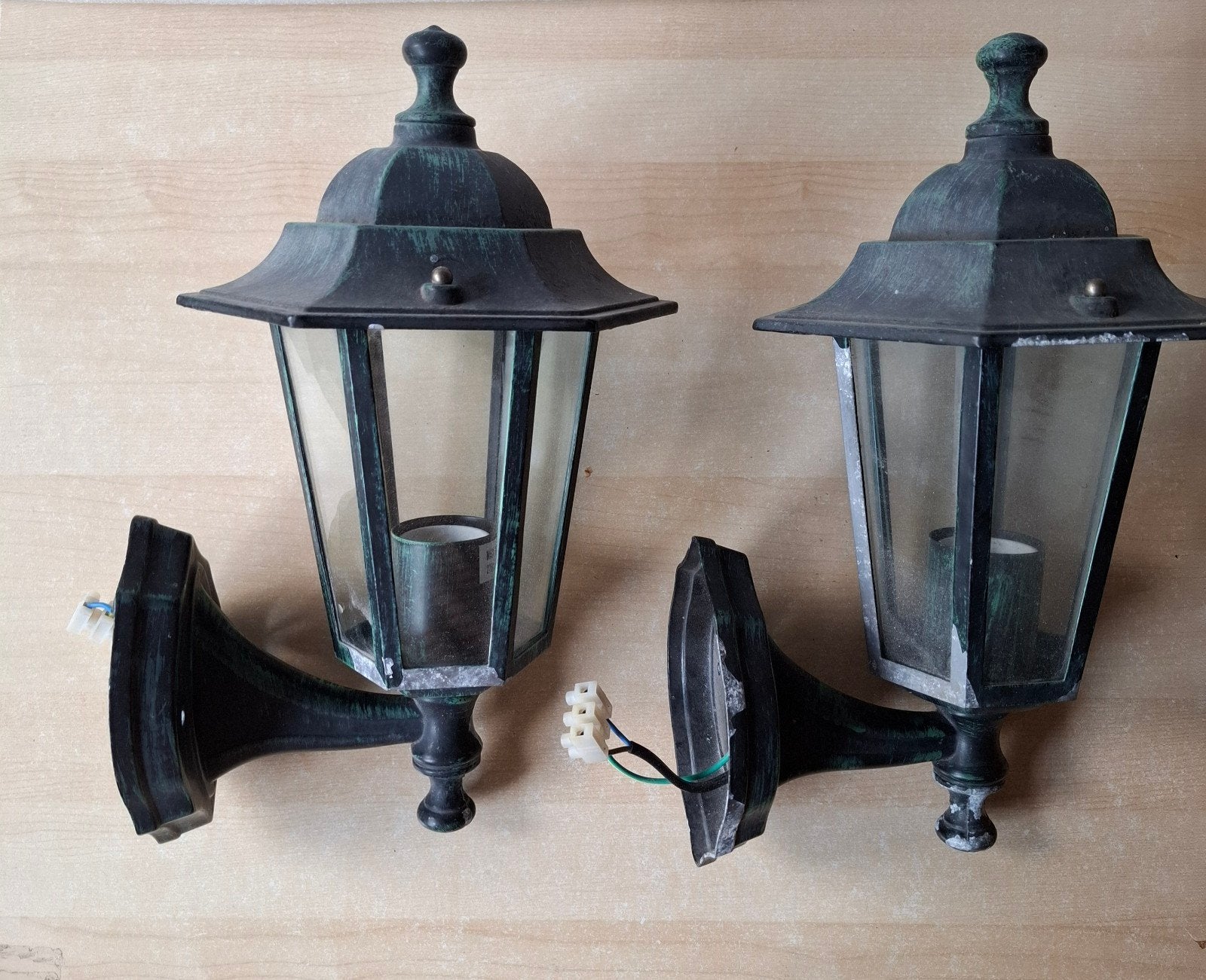 Buitenverlichting, stallamp?, Gebruikt, Wandlamp, Ophalen of Verzenden, Netvoeding