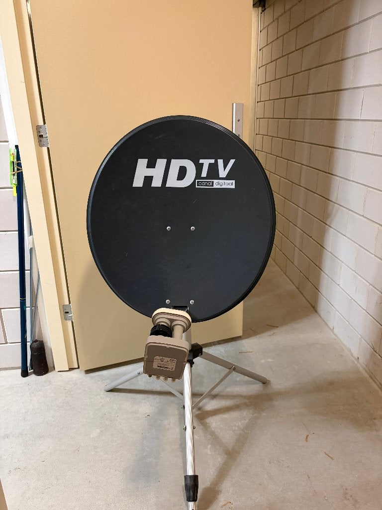 Schotelantenne 60cm, Ophalen, Gebruikt