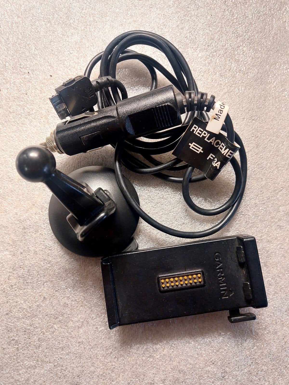 Garmin zumo 660 autohouder met aansluitkabel, Ophalen of Verzenden, Gebruikt
