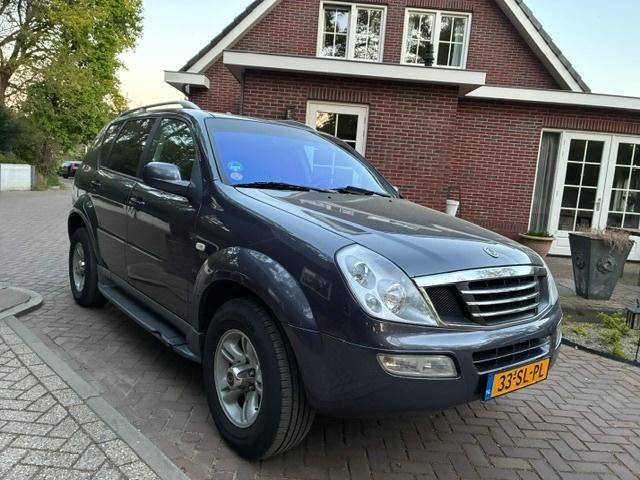 SsangYong Rexton 2.3 E ''06 benzine. 3500kg trekken.  apk., Auto's, Origineel Nederlands, Bedrijf, Handgeschakeld, Vierwielaandrijving