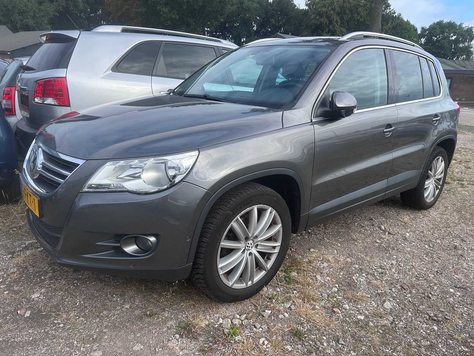 Volkswagen - Tiguan - 2.0 TDI Sport&Style - 82-PKT-1- 2011, Auto's, Volkswagen, Voorwielaandrijving, Euro 5, Gebruikt, 4 cilinders