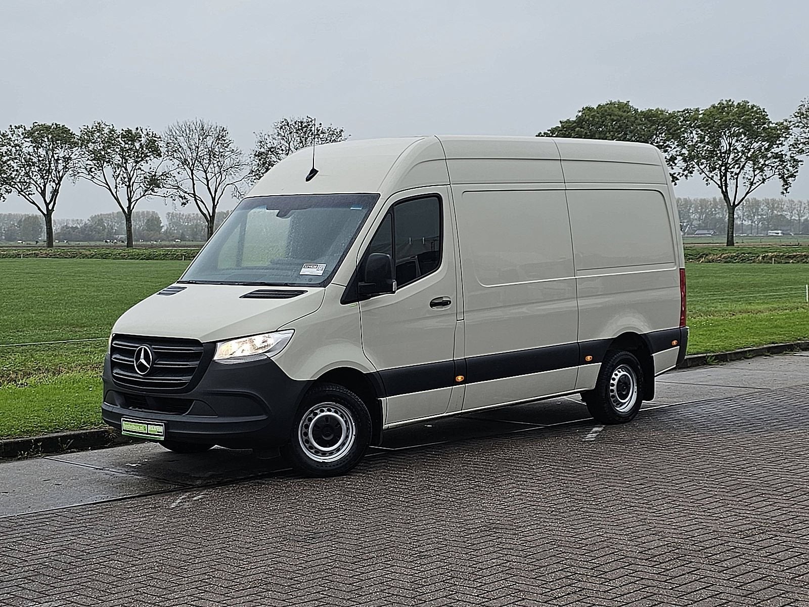 MERCEDES-BENZ SPRINTER 311 L2H2 Mbux Achterwielaandrijving A, Auto's, Gebruikt, Euro 6, Beige, Bedrijf