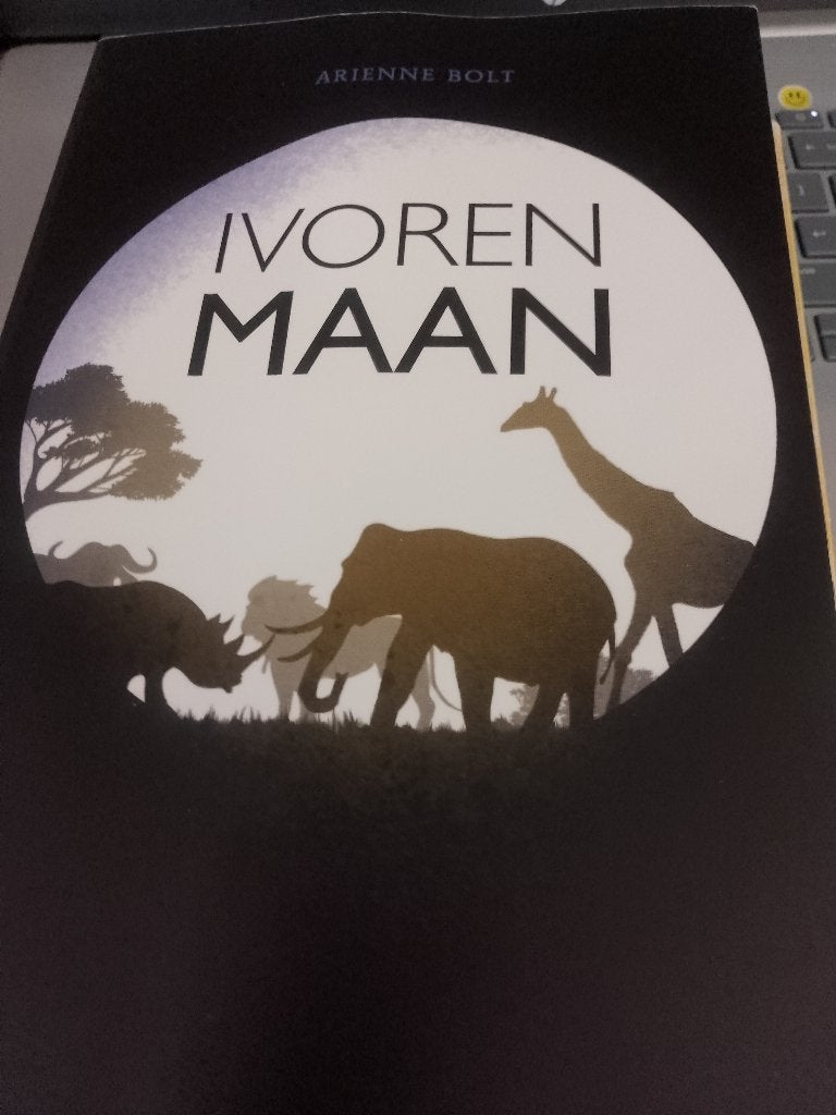 boek ivoren maan  a bolt, Boeken, Ophalen of Verzenden, Zo goed als nieuw