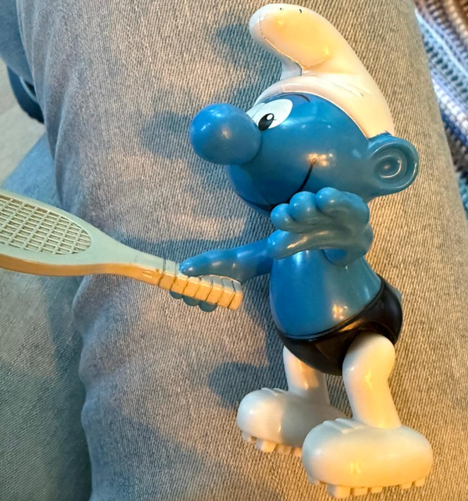 Tennis smurf Mc Donald 2002, Verzamelen, Smurfen, Ophalen of Verzenden, Zo goed als nieuw
