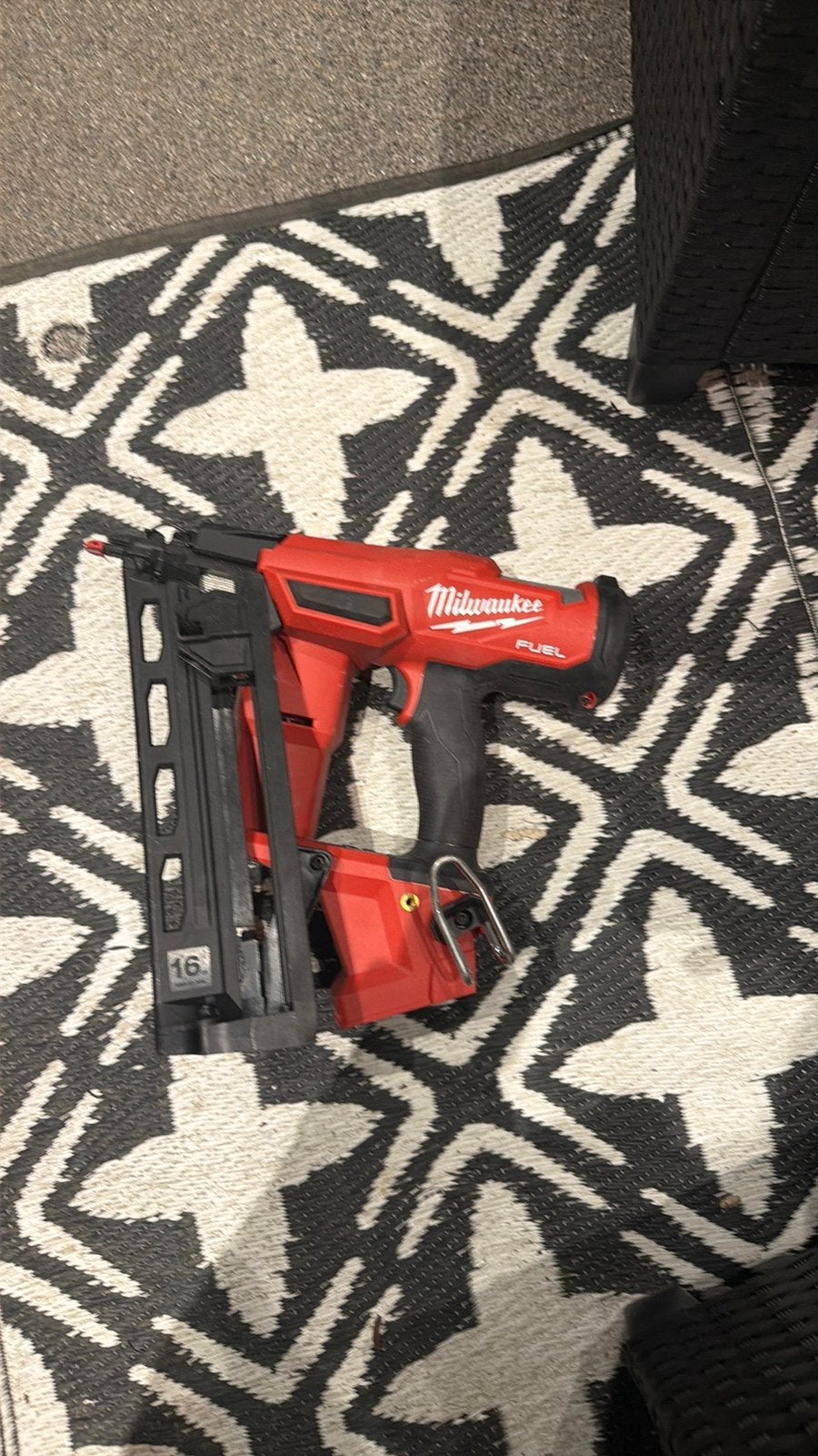 Milwaukee M18 FN16GA-0 18V Li-ion Accu Afwerktacker Body, Ophalen of Verzenden, Zo goed als nieuw, Overige typen, Milwaukee