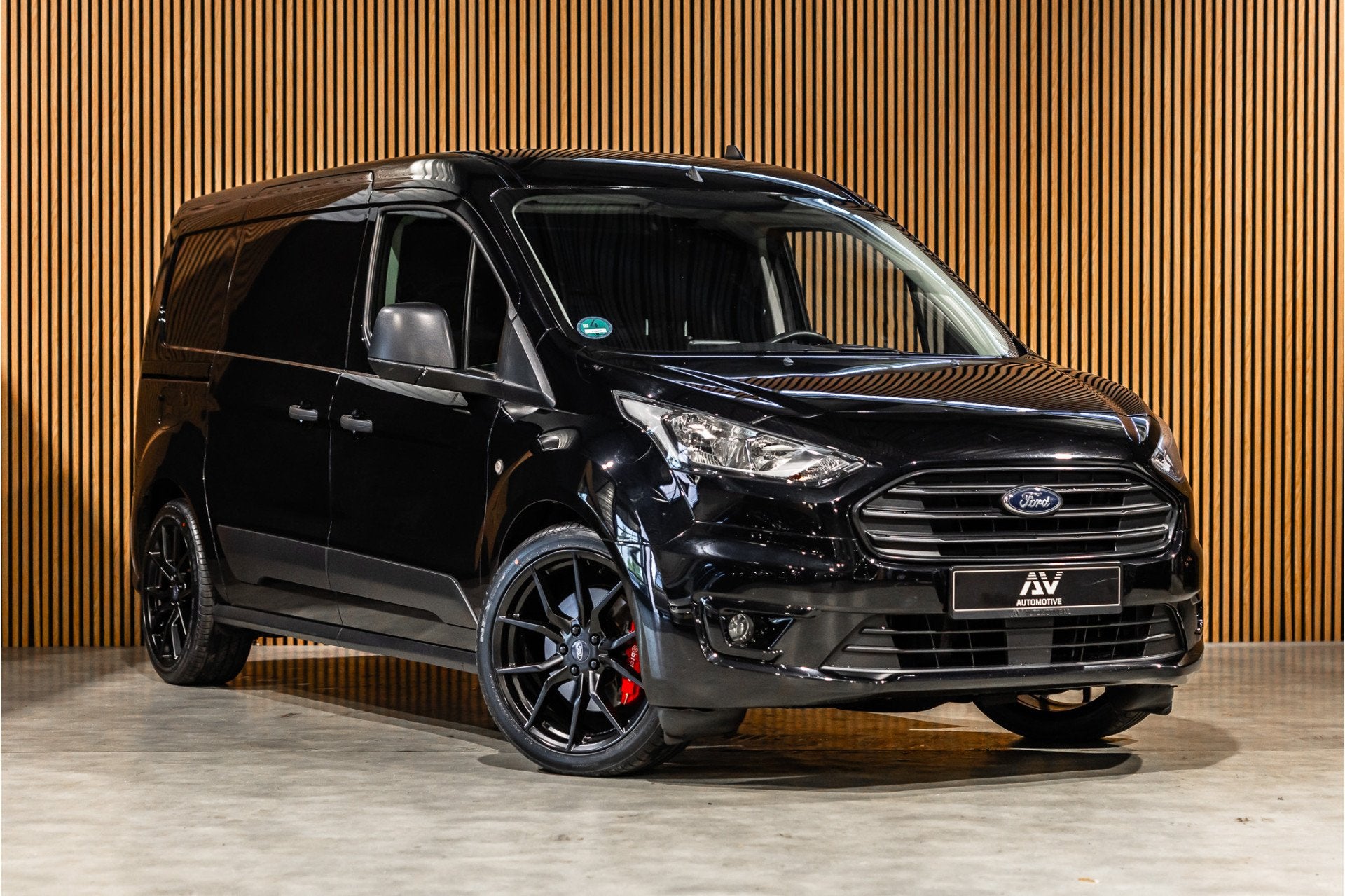 Ford Transit Connect 1.5 EcoBlue L2 | 3-Zitter | Sortimo inr, Voorwielaandrijving, Zwart, 4 cilinders, Zwart