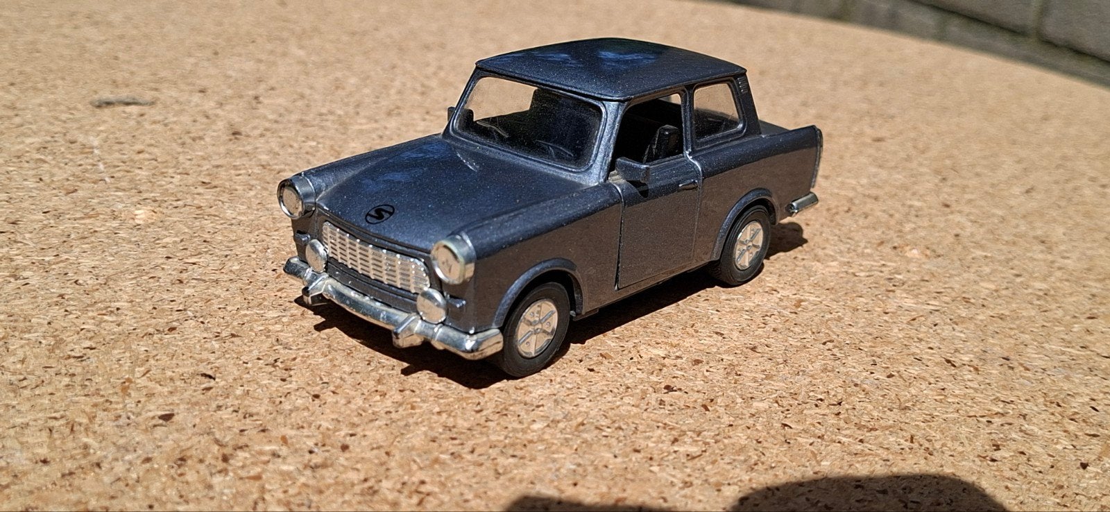 Trabant modelauto - Grijs - DDR-1989, Ophalen of Verzenden
