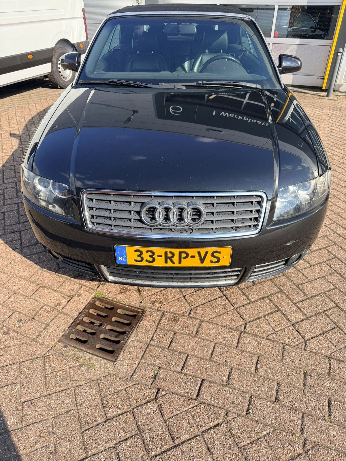 Audi A4 2.4 V6 125KW Cabrio 2005 Zwart
