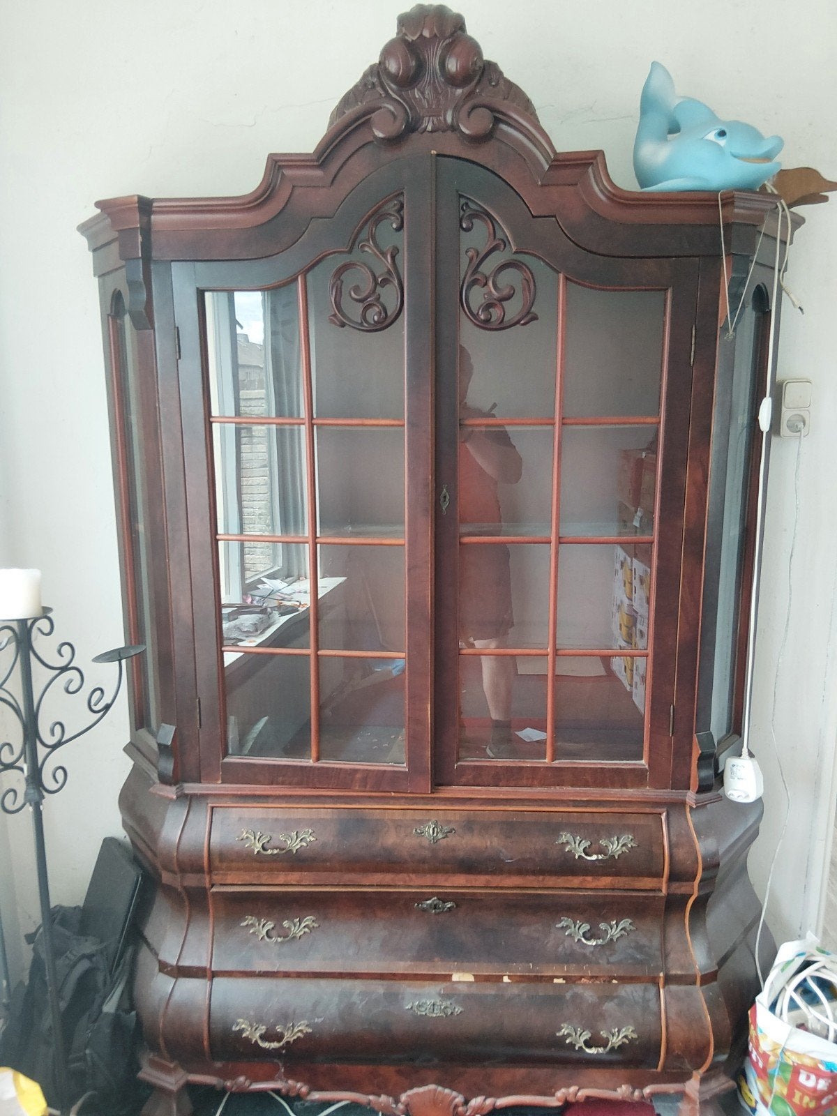 Bijna vintage vitrine kast, Gebruikt, 150 tot 200 cm, 25 tot 50 cm, 50 tot 100 cm