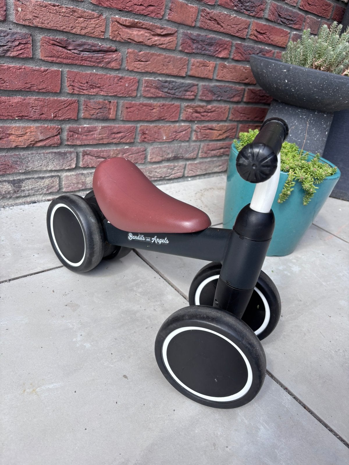 Bandits & Angels loopfiets driewieler (vanaf 1 jaar), Fietsen en Brommers, Fietsen | Kinderfietsjes, Ophalen, Gebruikt, Minder dan 16 inch