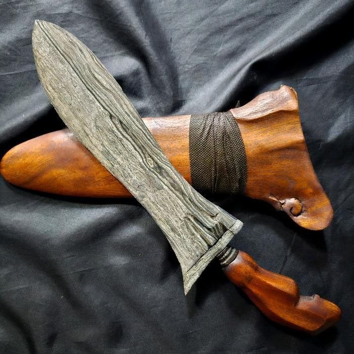 Keris Bethok Jalak Budho Sigar Jantung Pamor Mrambut KNN96, Verzenden, Overige materialen, Indonesië, Meerkleurig