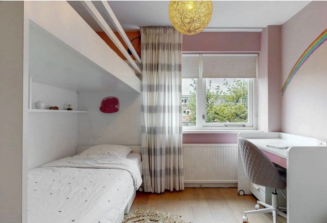 Complete set hoogslaper stapelbed, bureau en kast, Ophalen, Zo goed als nieuw