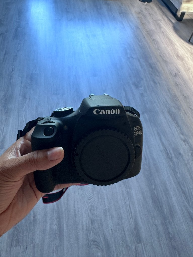 Canon Eos 2000d camera, Ophalen, Spiegelreflex, Canon, Zo goed als nieuw